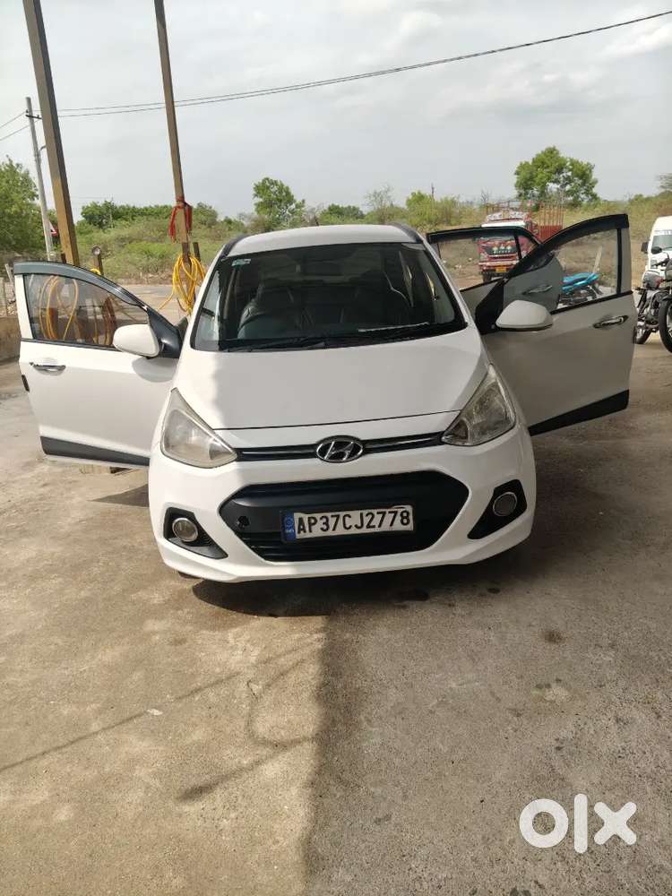 Hyundai Grand I10 2015 Diesel 114000 Km Driven