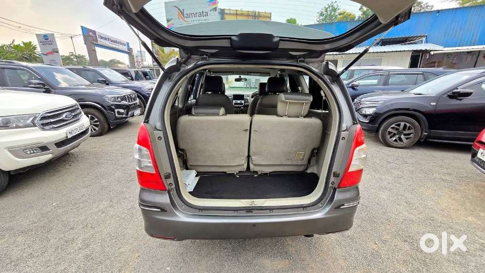 Toyota Innova 2.5 Z Diesel 7 Seater Bs Iv, 2014, Diesel