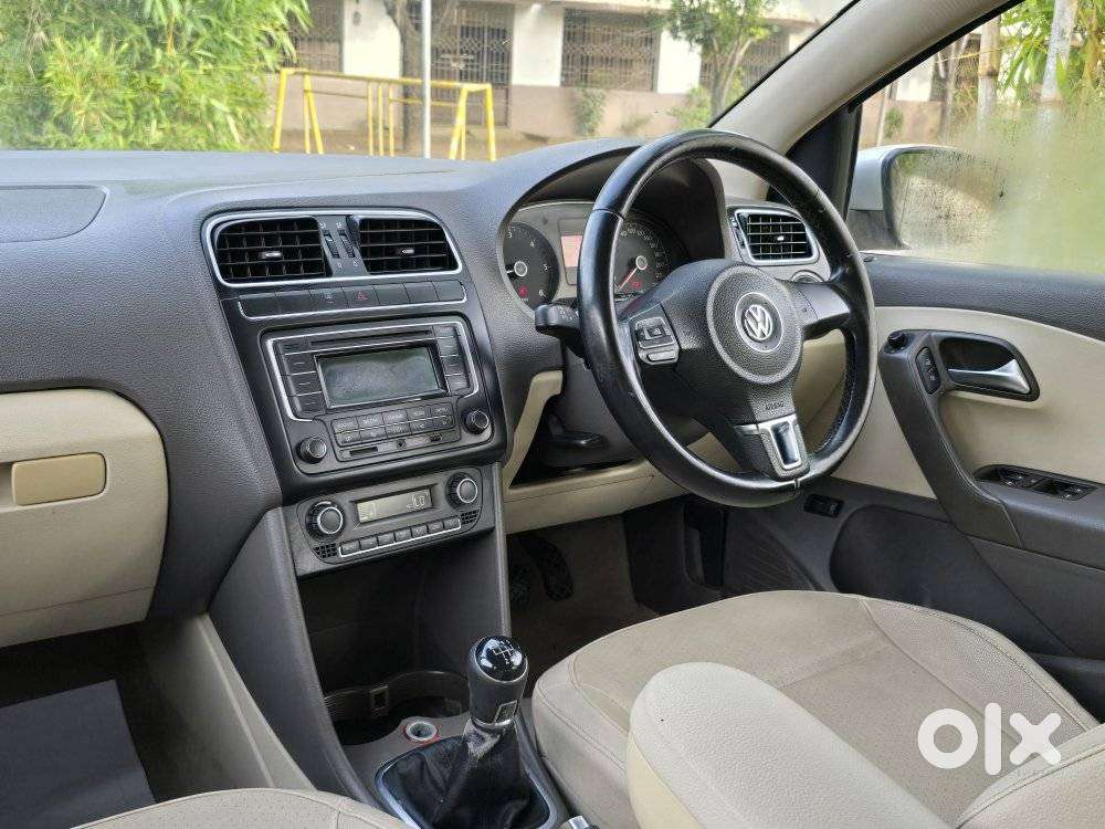 Volkswagen Vento Magnific 1.6 Highline, 2014, Diesel