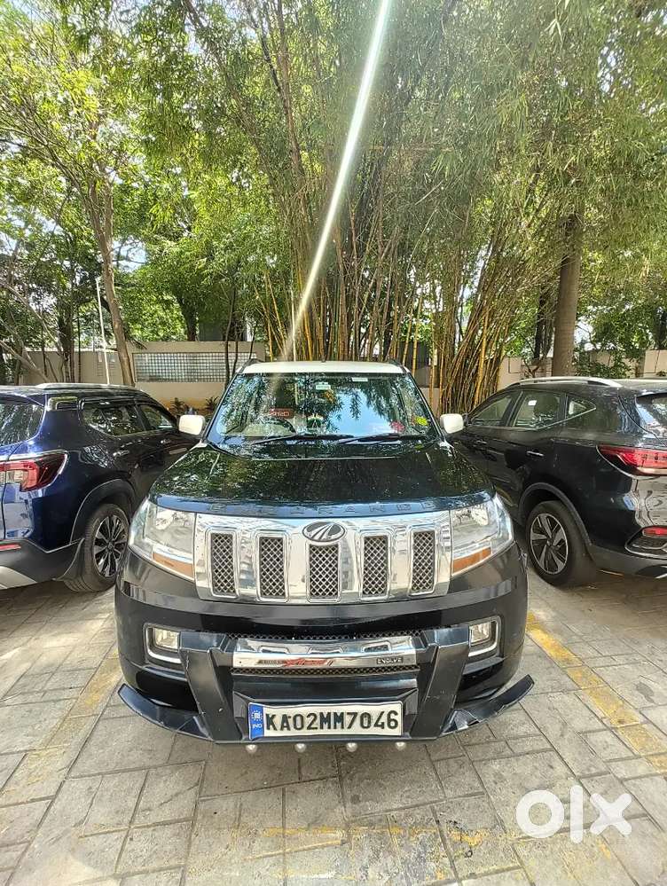 Mahindra Tuv 300