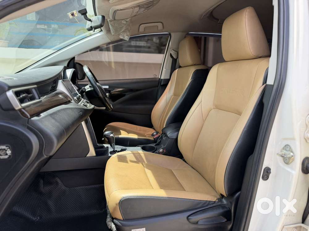 Toyota Innova Crysta 2.8 Zx At 7 Seater, 2021, Diesel