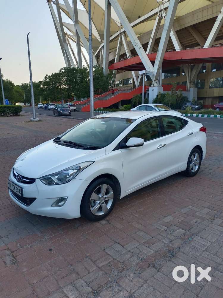 Hyundai Elantra 1.8 Sx Mt, 2012, Petrol