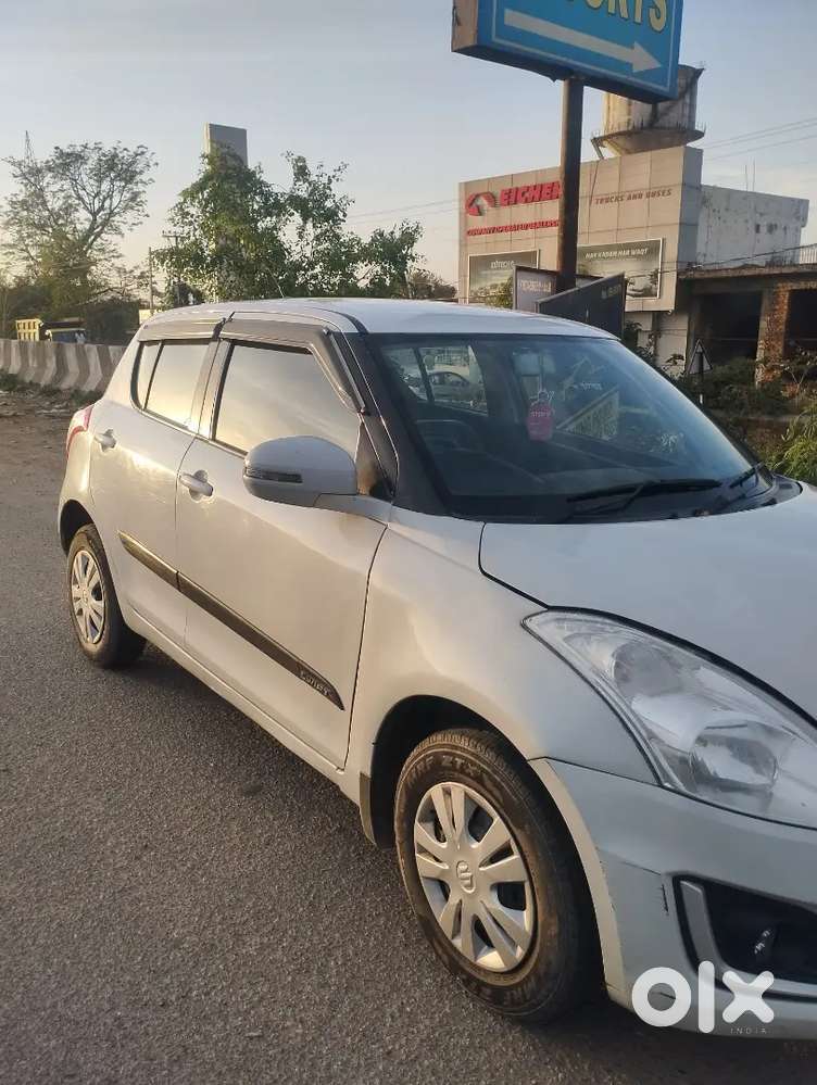 Maruti Suzuki Swift Lxi 2016