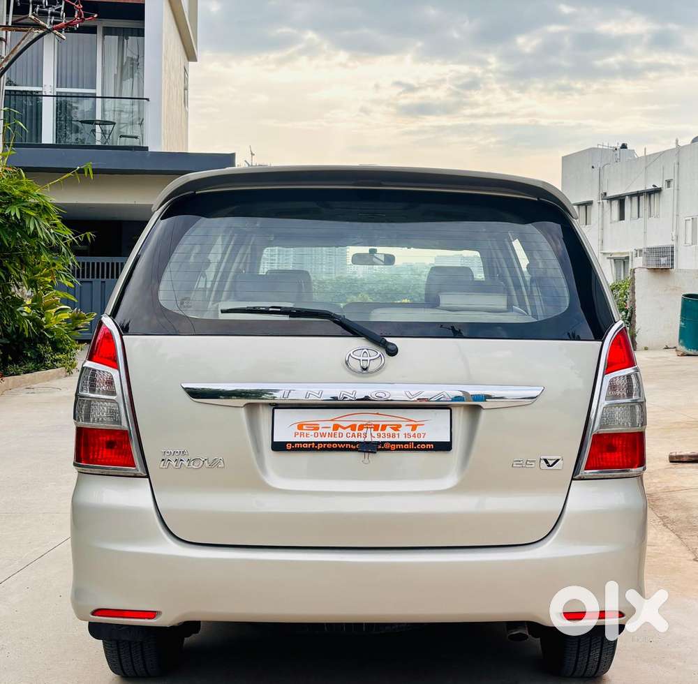 Toyota Innova 2.5 Ev Diesel Ms 8 Str Bsiii, 2012, Diesel