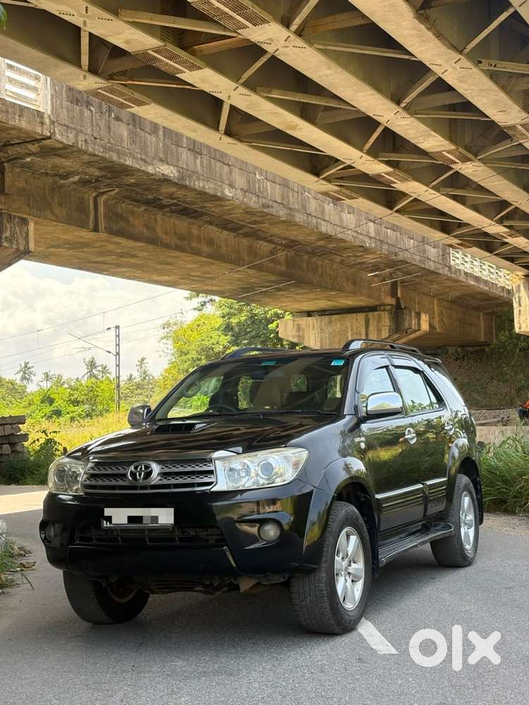 Toyota Fortuner 3.0 4x4 Manual, 2010, Diesel