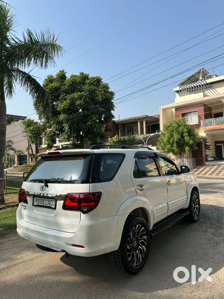 Toyota Fortuner Diesel 2012