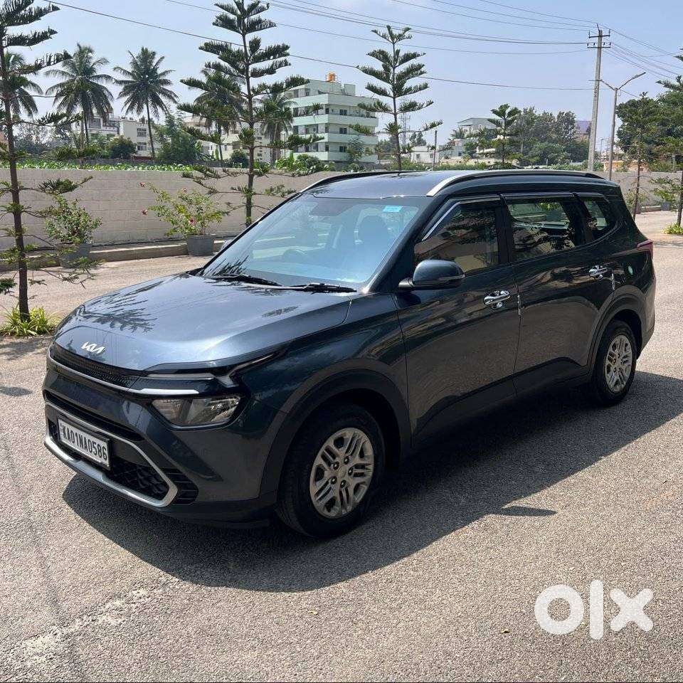 Kia Carens 1.5 Prestige 7 Str, 2023, Petrol