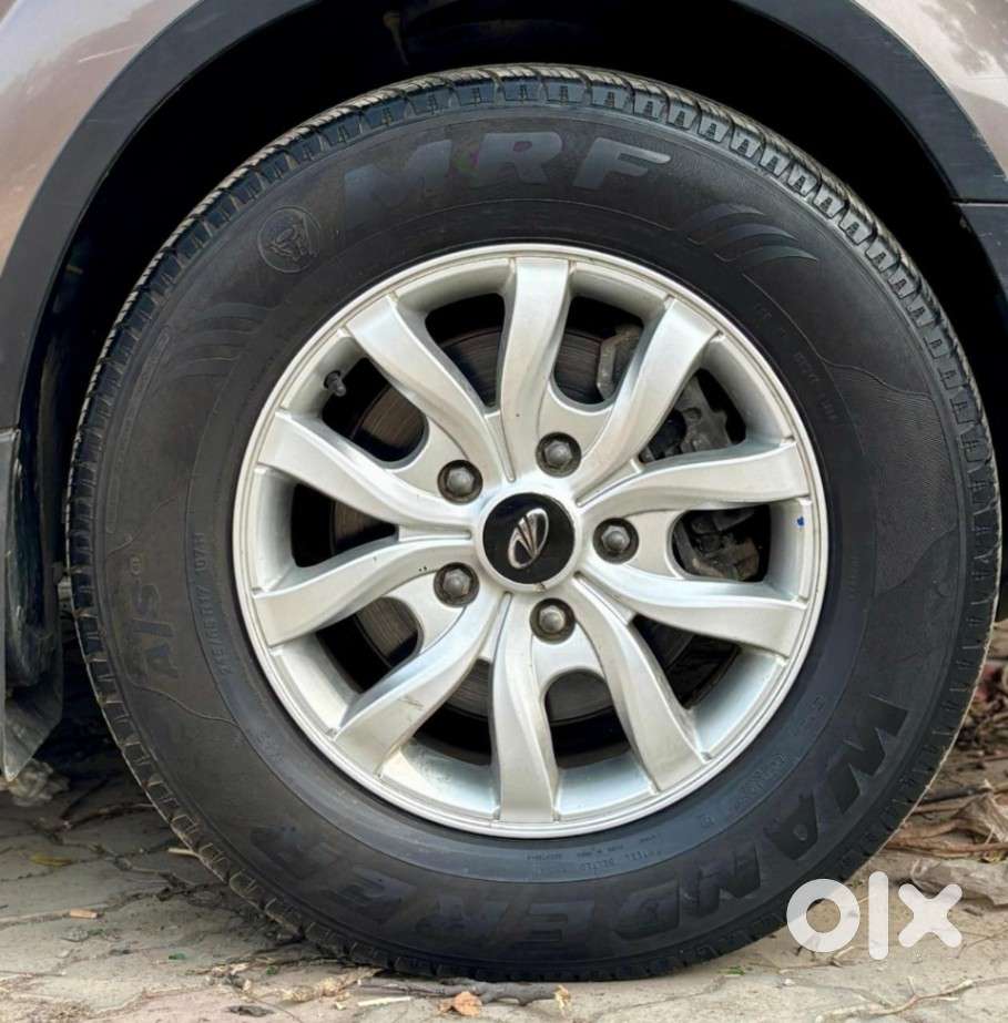 Mahindra Xuv500 W9, 2020