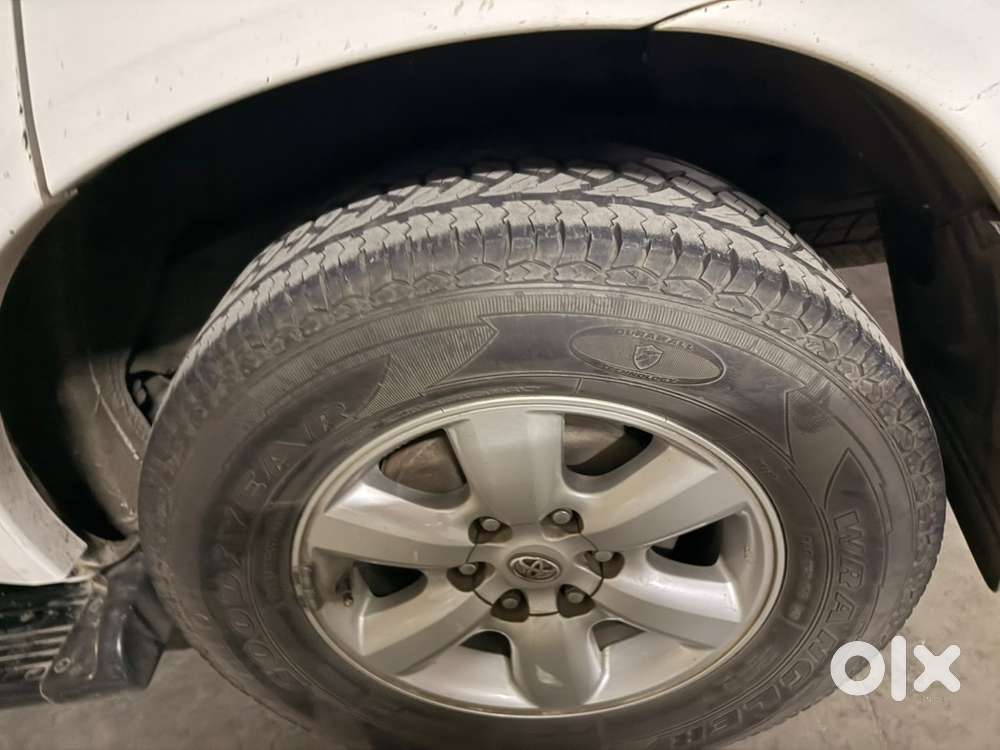 Toyota Fortuner Diesel 2011