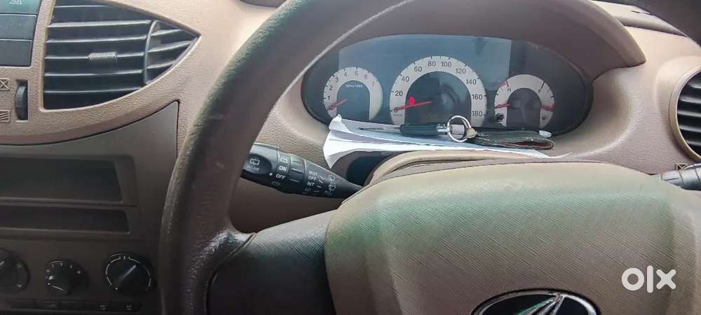 Mahindra Xylo 2.5l Diesel (2012) – 8 Seater