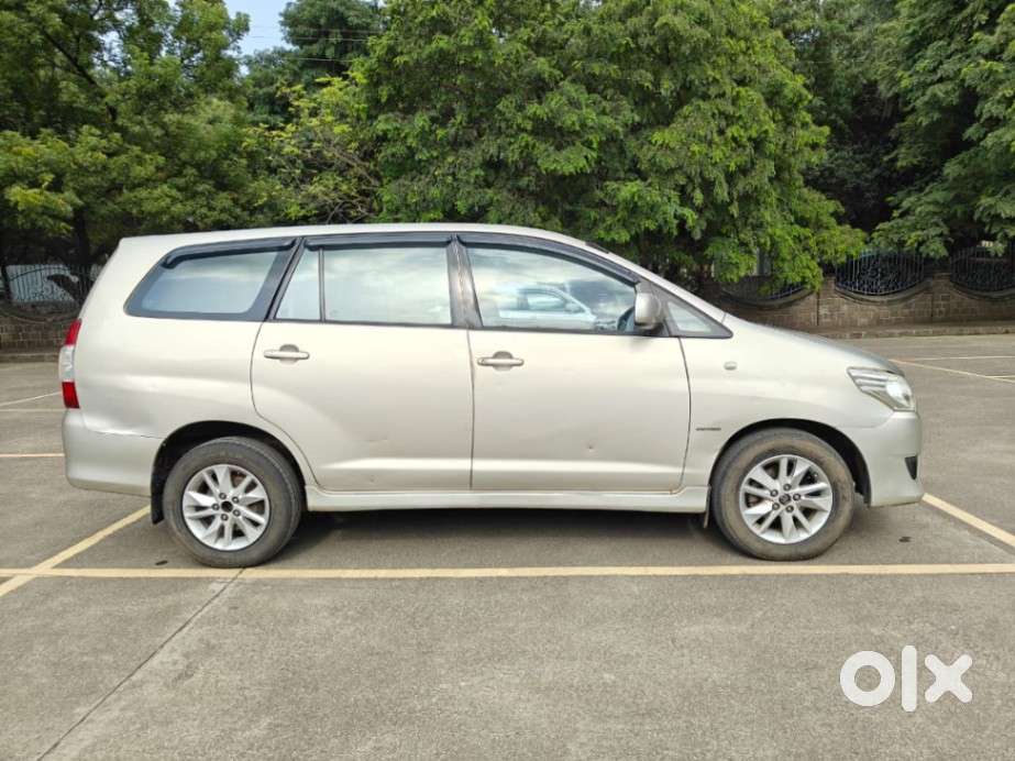 Toyota Innova 2.5 G (diesel) 8 Seater, 2013, Diesel