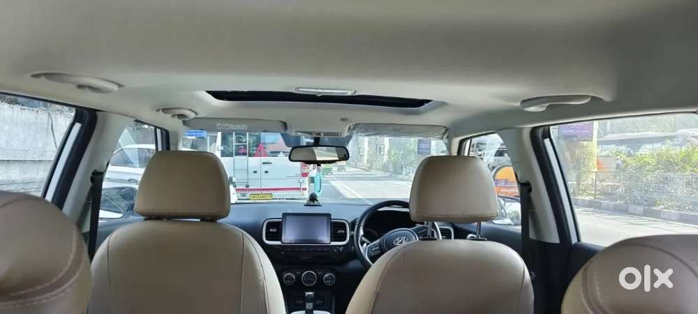 Hyundai Venue 1.0 Sx (o) Turbo Dct, 2021, Petrol