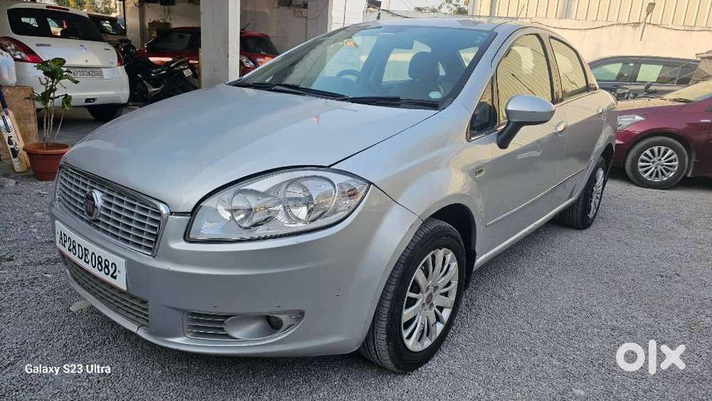 Fiat Linea 2007-2013 Emotion (diesel), 2010, Diesel