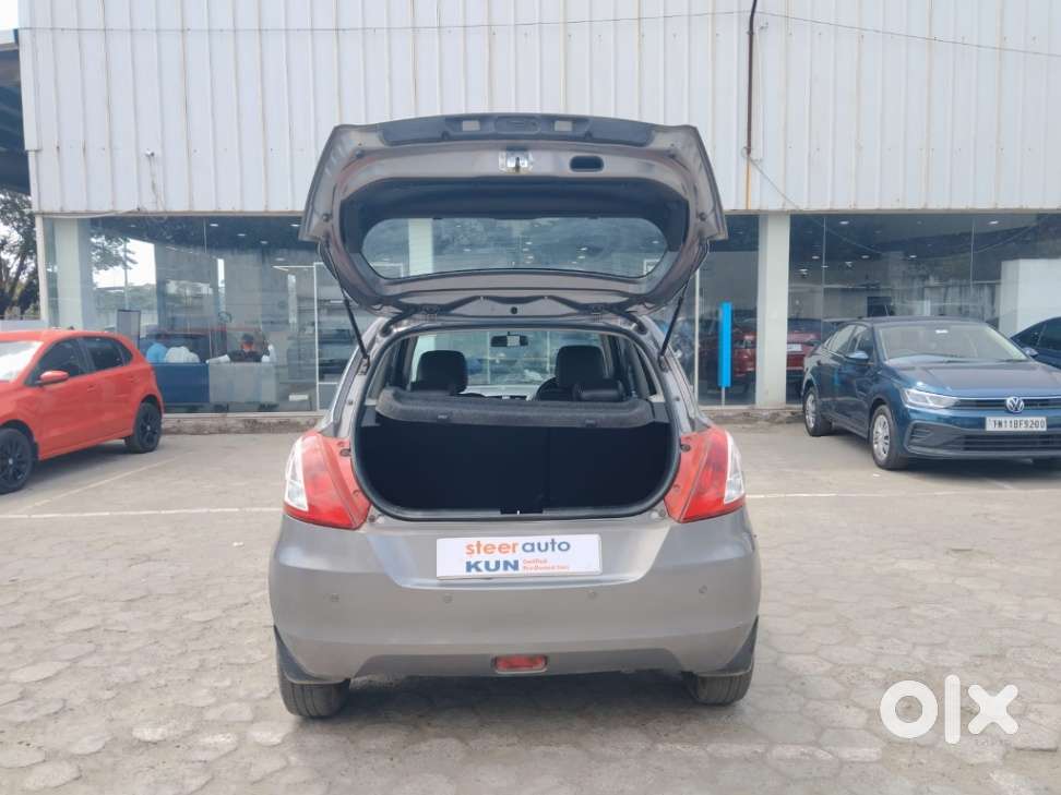 Maruti Suzuki Swift Zxi, 2015, Petrol