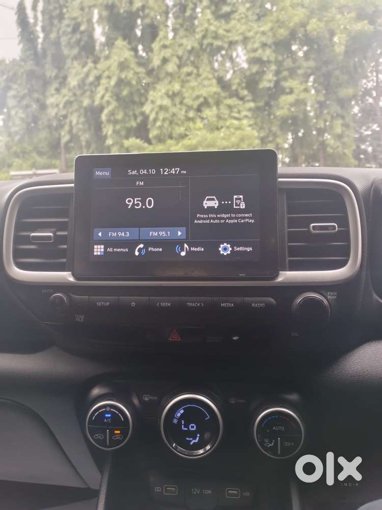 Hyundai Venue Sx (o) Mt 1.5 Diesel, 2021, Diesel