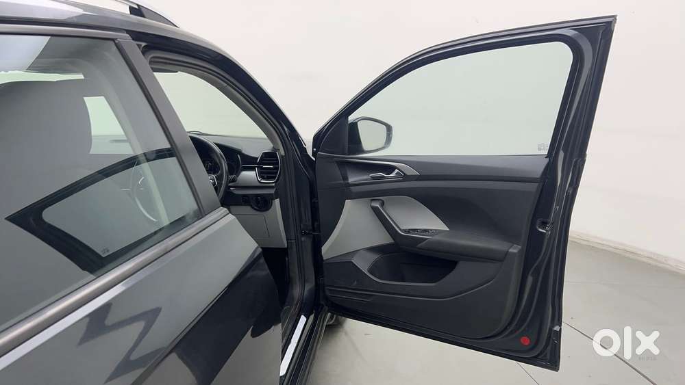 Skoda Kushaq 1.0 Tsi Ambition At, 2022, Petrol