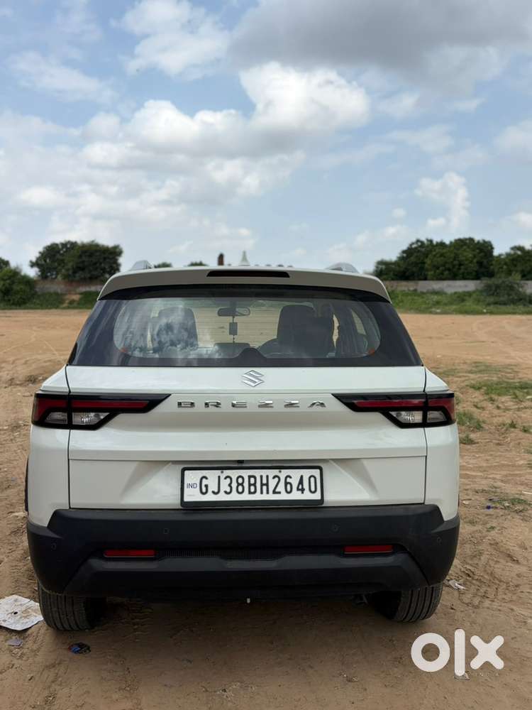 Maruti Suzuki Brezza 2024 Petrol 5750 Km Driven