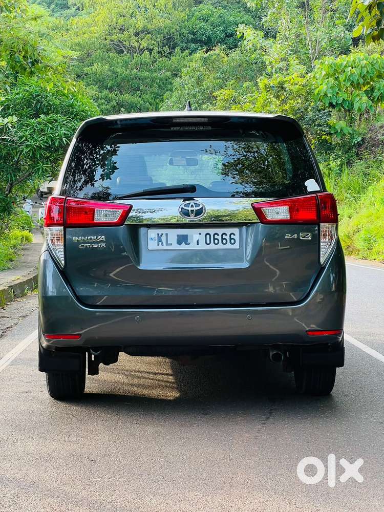 Toyota Innova Crysta 2.4 V, 2017, Diesel