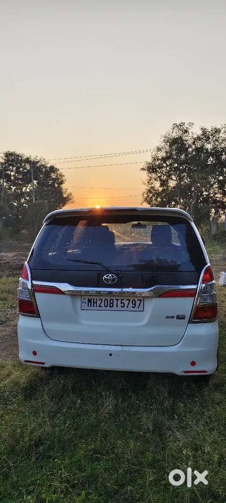 Toyota Innova 2011 Diesel Well Maintained