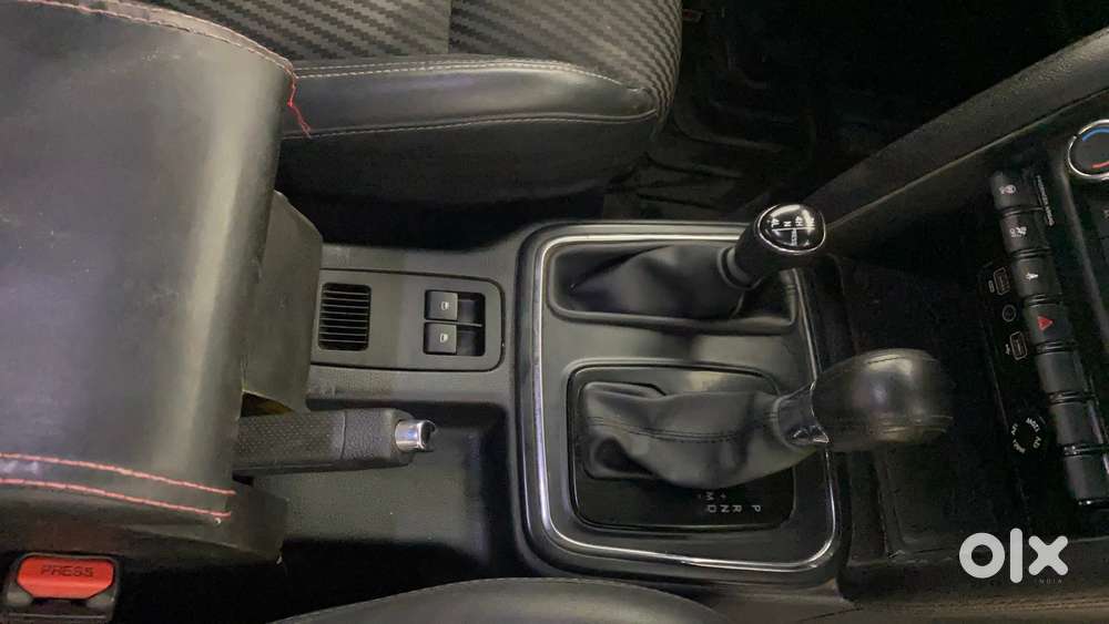 Mahindra Thar 2.2 Lx Convertible Diesel At 4 Str, 2021, Diesel