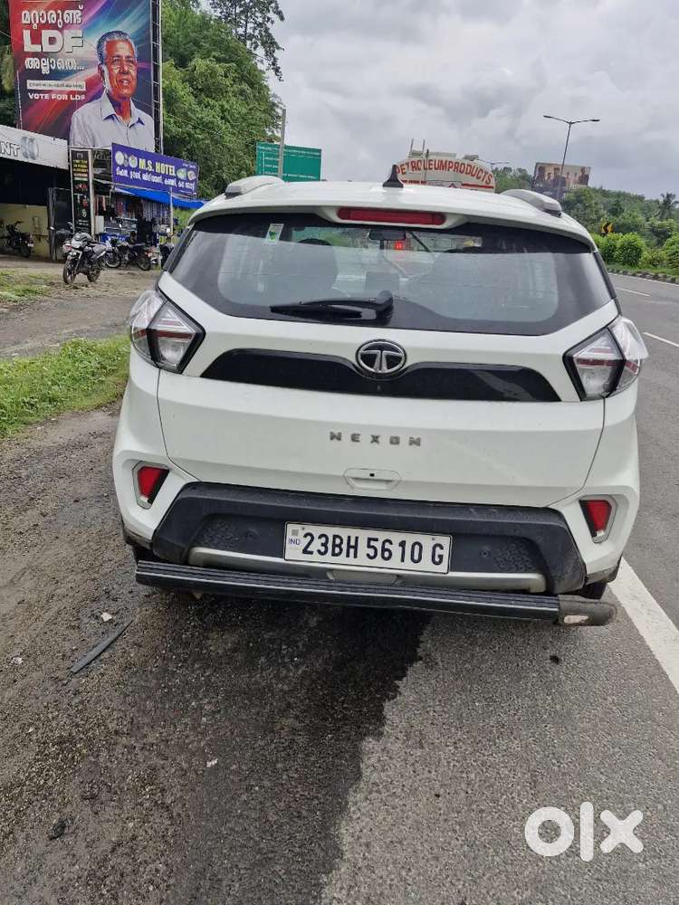 Tata Nexon 2023 Petrol Well Maintained. Car