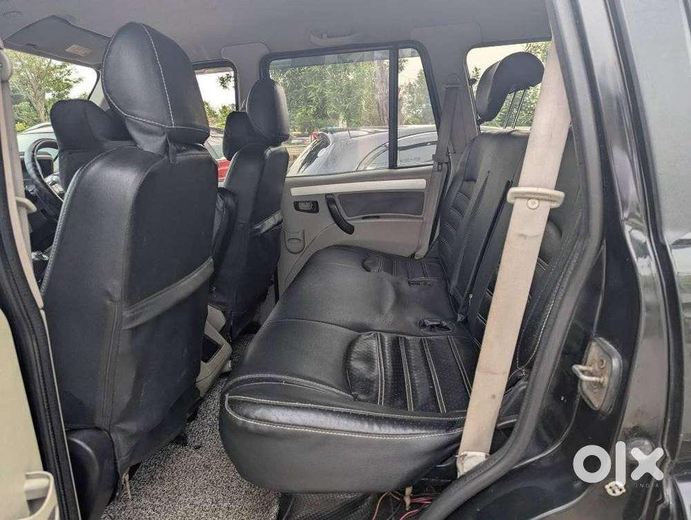 Mahindra Scorpio S10 7 Seater, 2016, Diesel