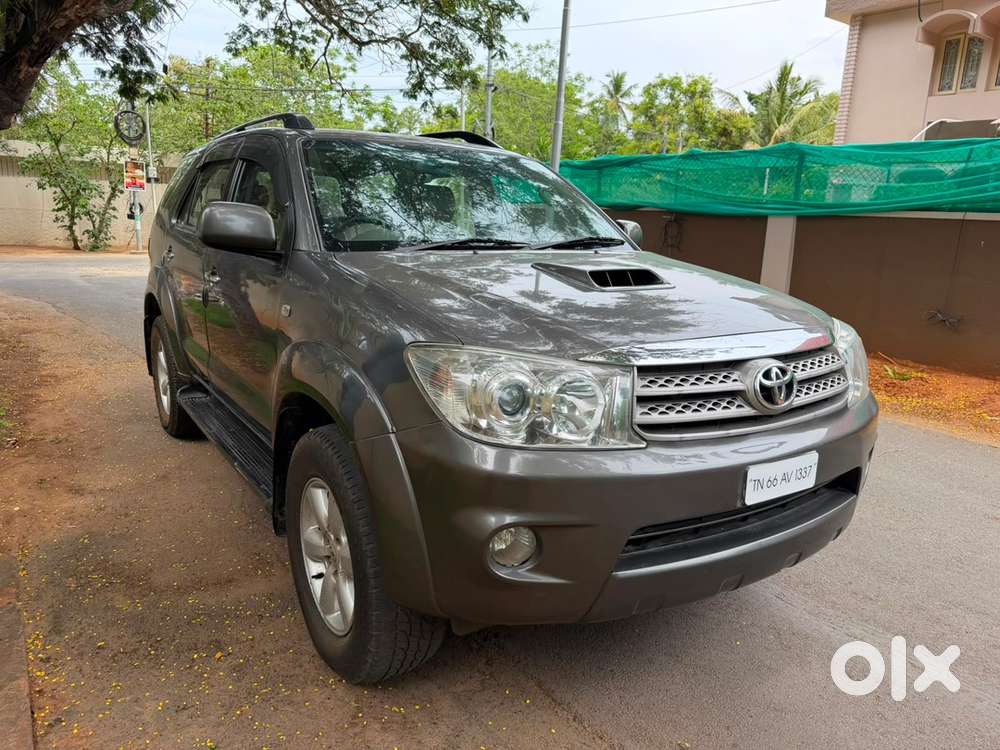 Toyota Fortuner Diesel 2011