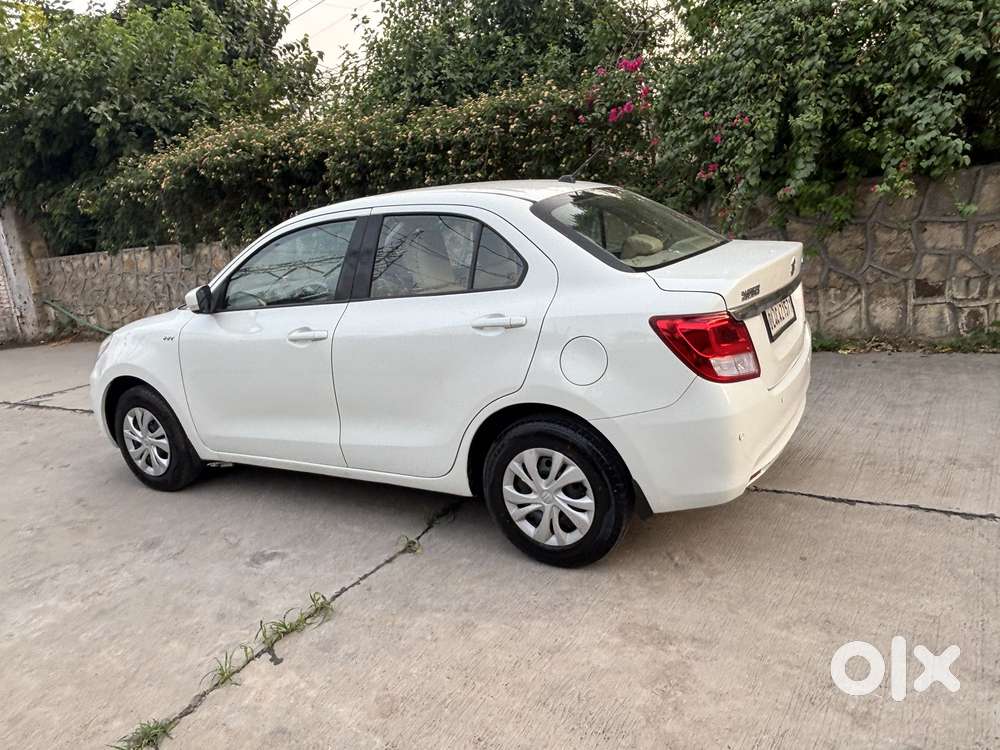 Maruti Suzuki Swift Dzire 1.2 Vxi Bsiv, 2019, Cng & Hybrids
