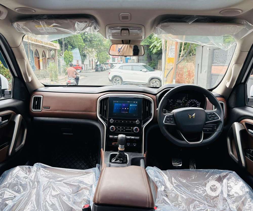 Mahindra Scorpio-n 2.0 Z8 L Petrol At 6 Str, 2023, Petrol