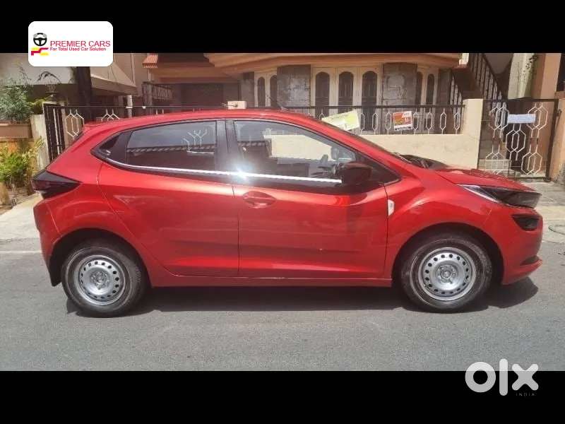 Tata Altroz XE Petrol, 2021, Petrol