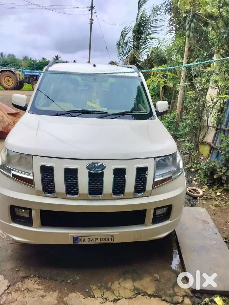 Mahindra Tuv 300 2018
