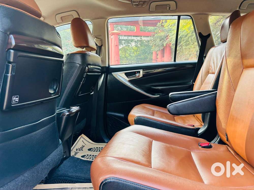 Toyota Innova Crysta