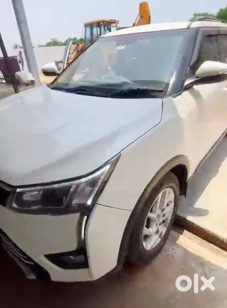 Mahindra Xuv300 W8 Option Diesel, 2023, Diesel