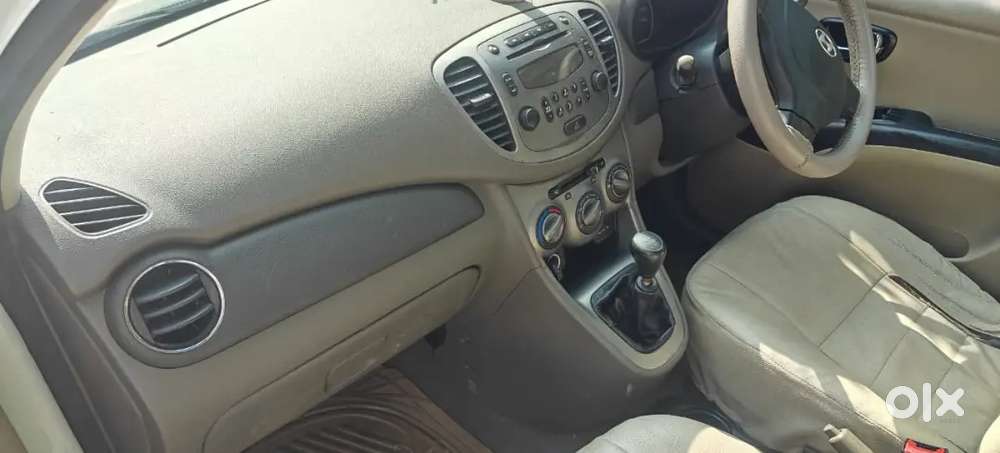 Hyundai I10 Sportz 2012