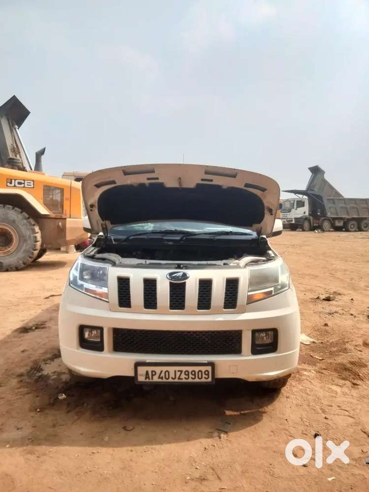 Mahindra Tuv 300 2015 3rd Owner