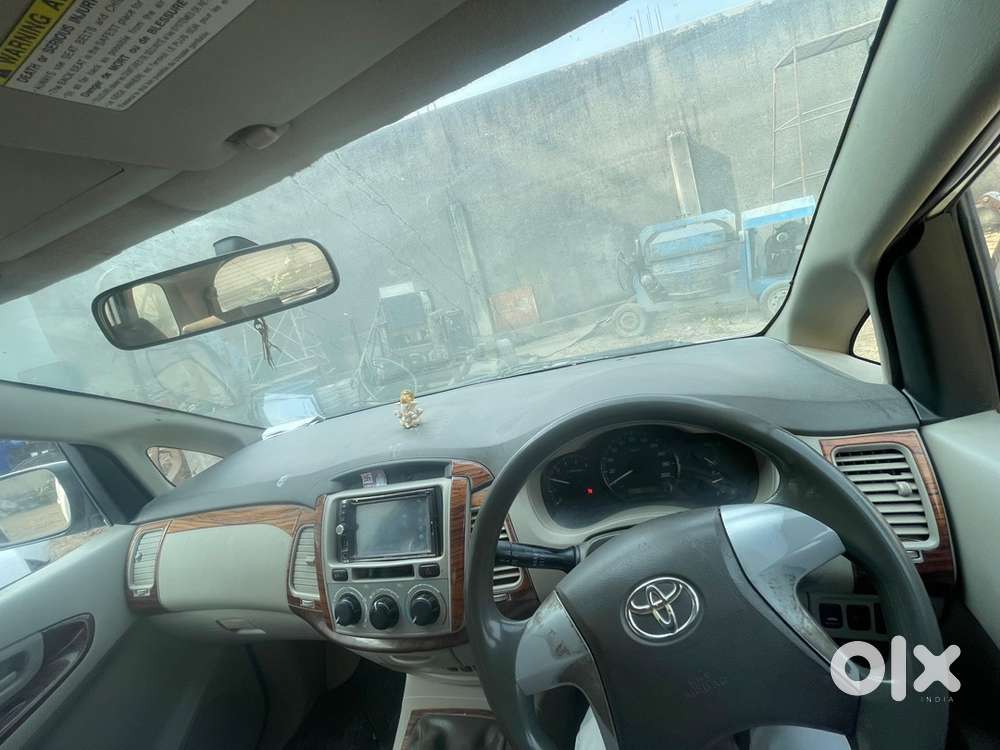 Toyota Innova 2013 Sept.