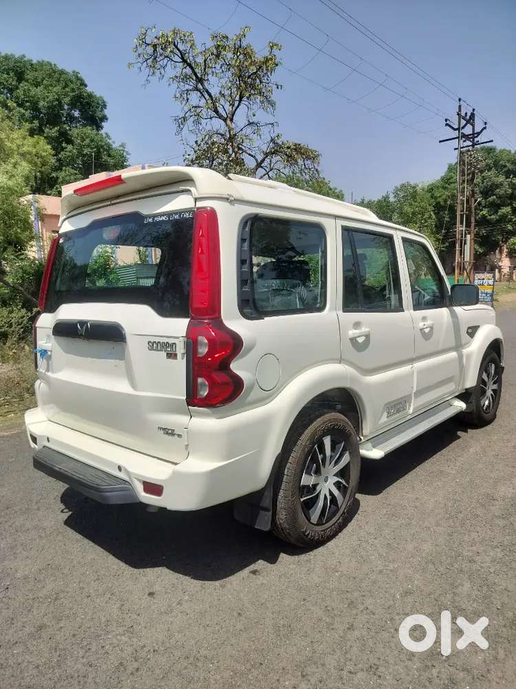 Mahindra Scorpio Classic 2021 Diesel Well Maintained