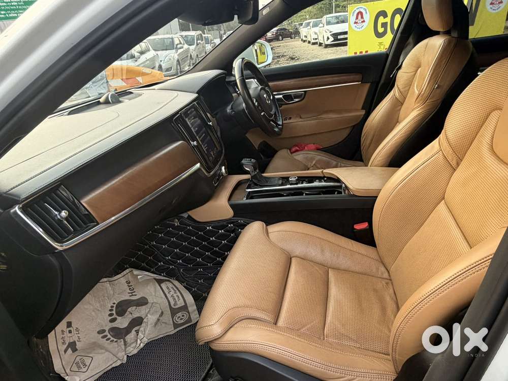 Volvo S90 D4 Momentum, 2018, Diesel