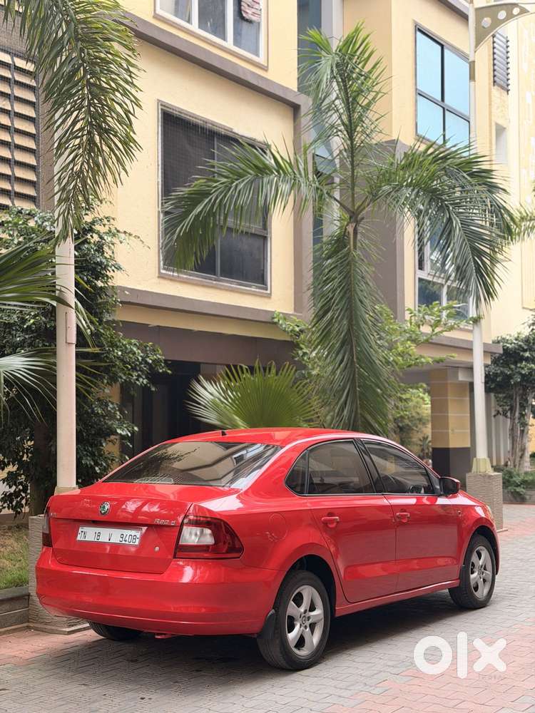 Skoda Rapid 1.6 Mpi At Ambition Plus, 2013, Petrol