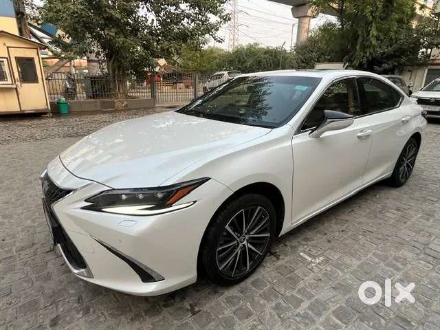 Lexus Es, 2023, Petrol