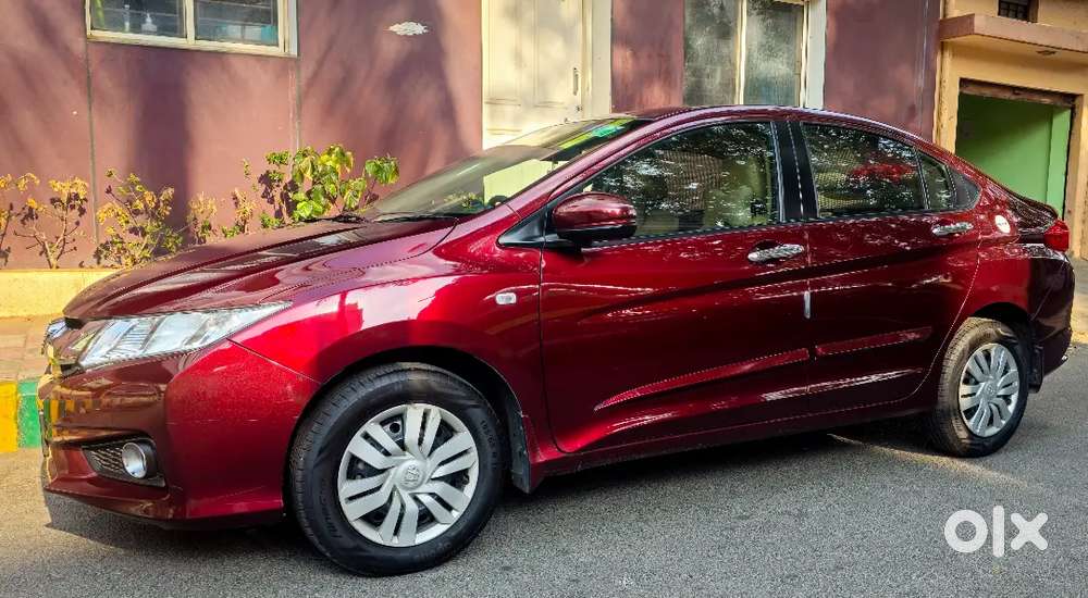 Honda City 2015 Petrol Sv Mt Metallic Red.