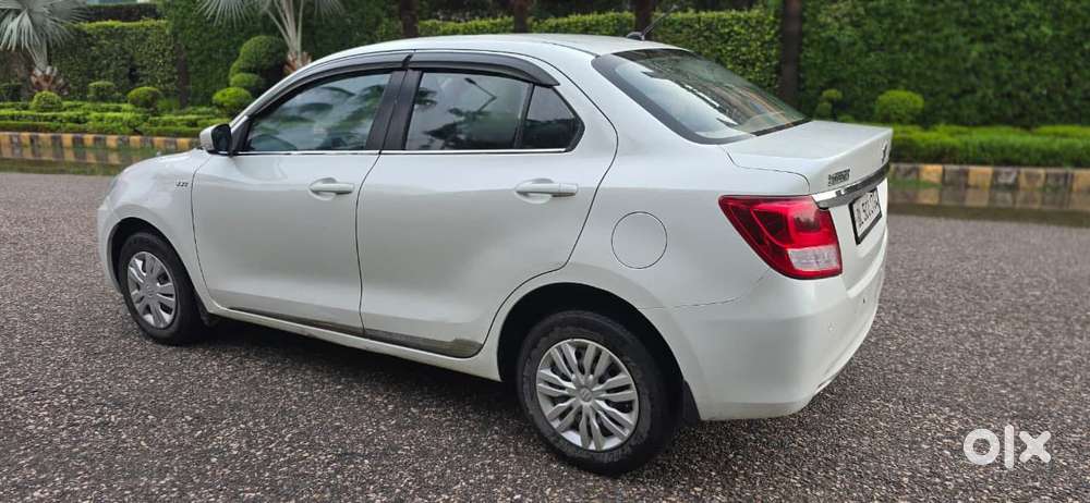 Maruti Suzuki Swift Dzire 1.3 Vxi, 2018, Cng & Hybrids