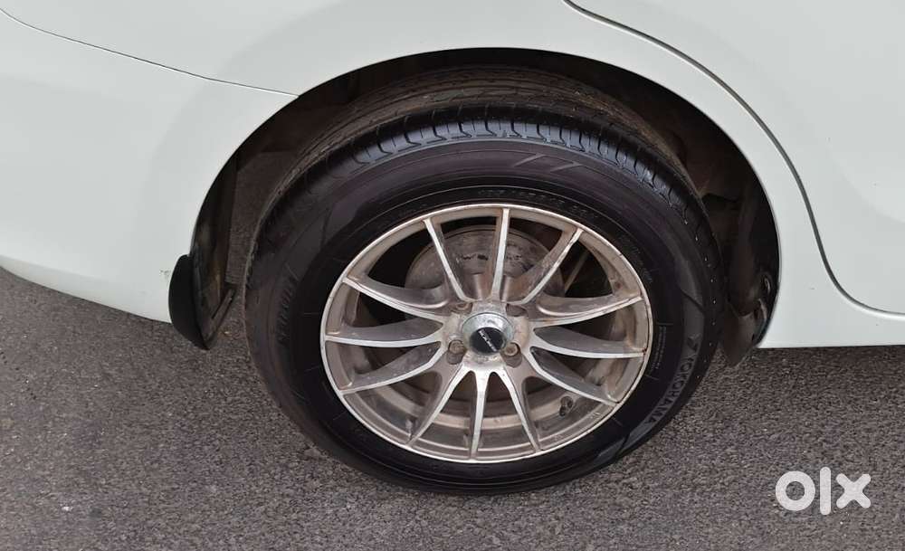 Maruti Suzuki Swift Dzire 1.2 Vxi Bsiv, 2017, Petrol