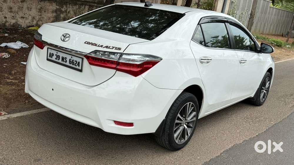 Toyota Corolla Altis 2017