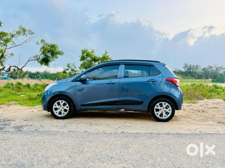 Hyundai Grand I10 Nios Sportz, 2016, Petrol