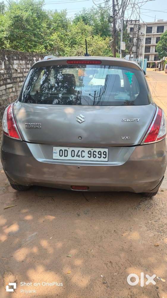 Selling Maruti Swift Car