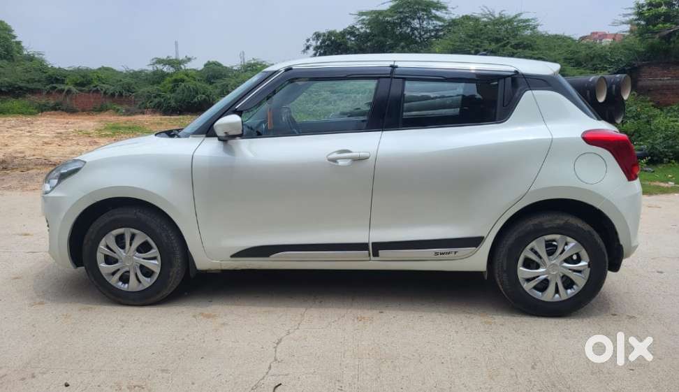 Maruti Suzuki Swift 1.2 Vxi (o), 2023, Petrol