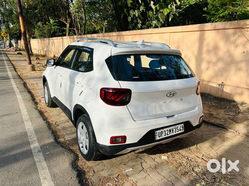 Hyundai Venue S, 2022, Cng & Hybrids