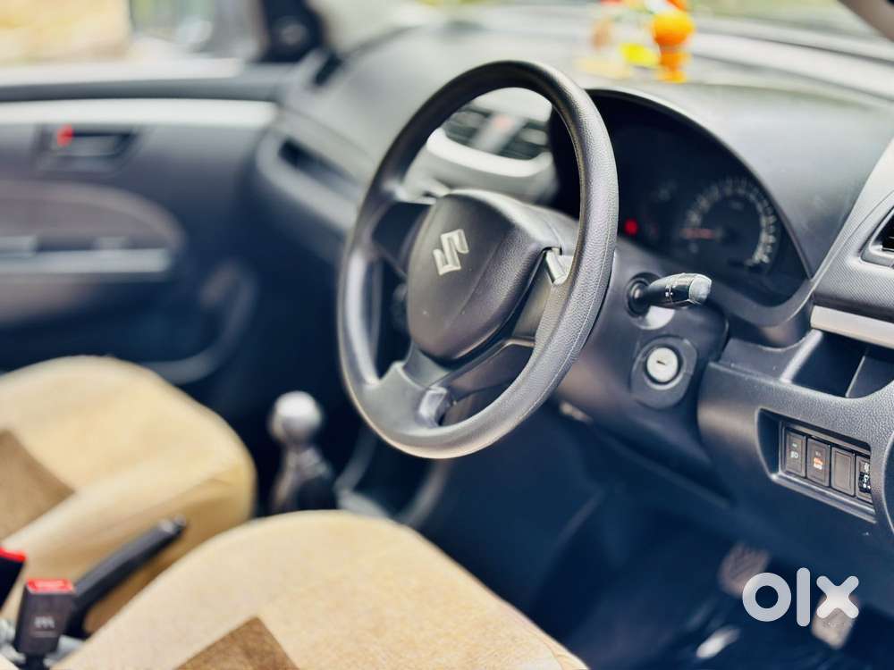 Maruti Suzuki Swift 1.2 Lxi (o), 2017, Petrol