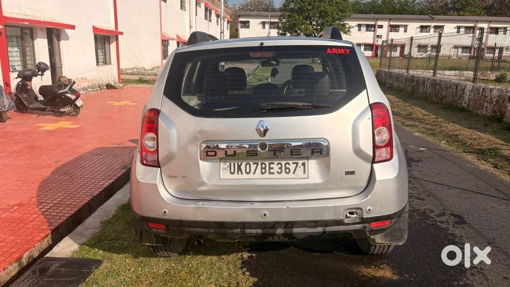 Renault Duster 2014 Petrol 81000 Km Driven